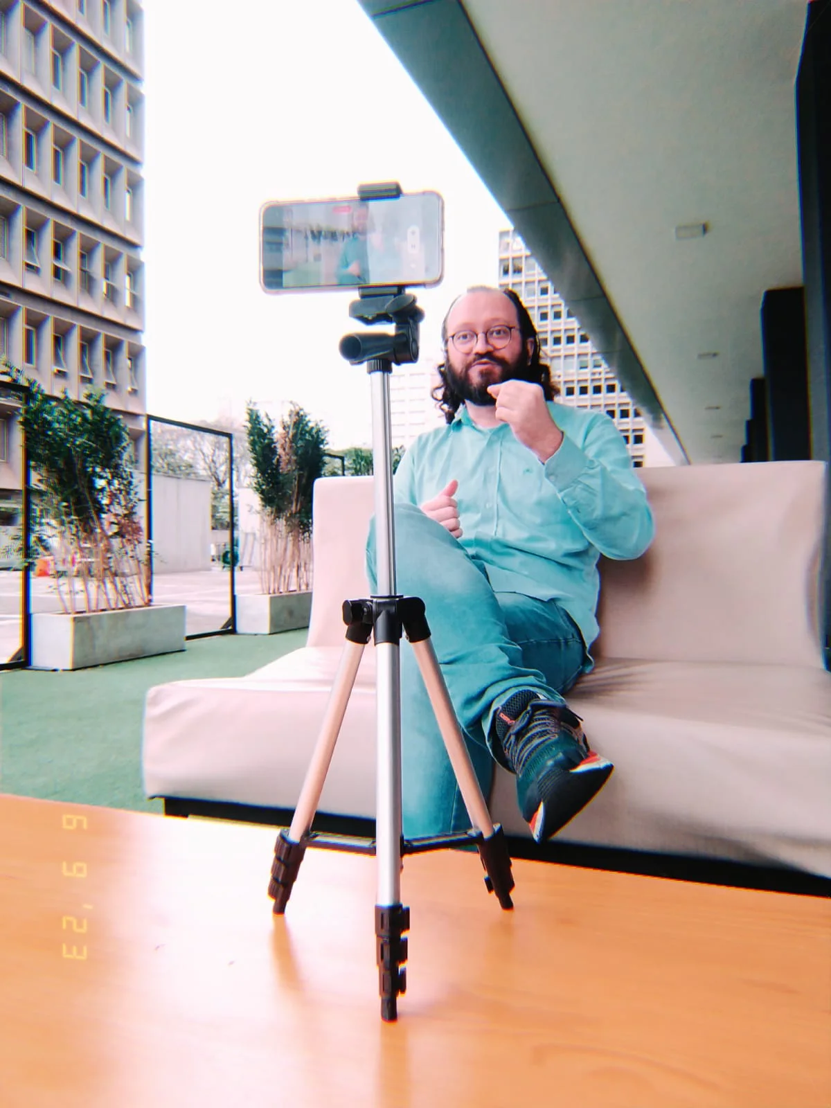 Filipe gravando videoaula